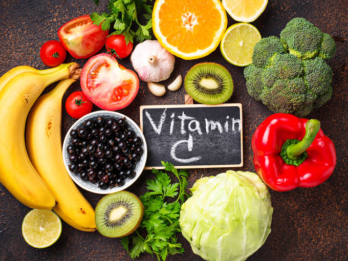 ​व्हिटॅमिन सी भरपूर प्रमाणात असलेली फळे खा