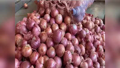 Onion Market Crisis: टोमॅटोचा दिलासा, तर कांद्यांमुळे डोळ्याला धार; बाजारात भाव तब्बल...