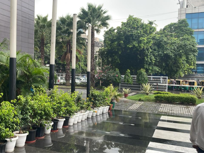 noida rain