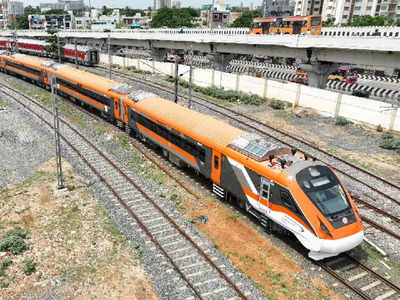 Vande Bharat Train: फायरिंग, आगजनी और अब 10 मिनट पर वंदे भारत पर पथराव... केरल की ट्रेनों में यह क्या हो रहा