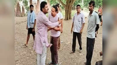 Bardhaman News : উপ পুরপ্রধান শিক্ষককে বদলির নির্দেশ, ছাড়তে নারাজ গ্রামবাসী