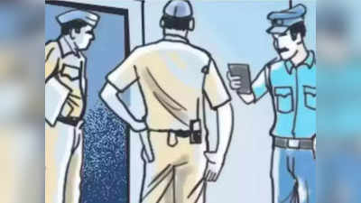 नवी मुंबईतील २ पोलिस अधिकारी निलंबित; बेकायदा फंड चालविणाऱ्या आरोपींना मदत करणे भोवले