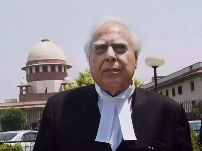 अनुच्छेद 370 पर सुनवाई: सिब्बल समेत याचिकाकर्ताओं के वकीलों ने क्‍या-क्‍या दलील दी?