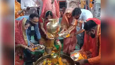 गदर की तर्ज पर नरसिंहगढ़ की शकीना बनी हिंदू, महादेव मंदिर में पति के साथ की पूजा
