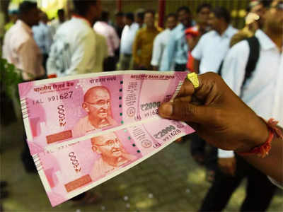 2000 Rupees Note Exchange: खंगाल डालें पूरा घर, 2 हजार रुपये का एक भी नोट है तो तुरंत कर लें ये काम