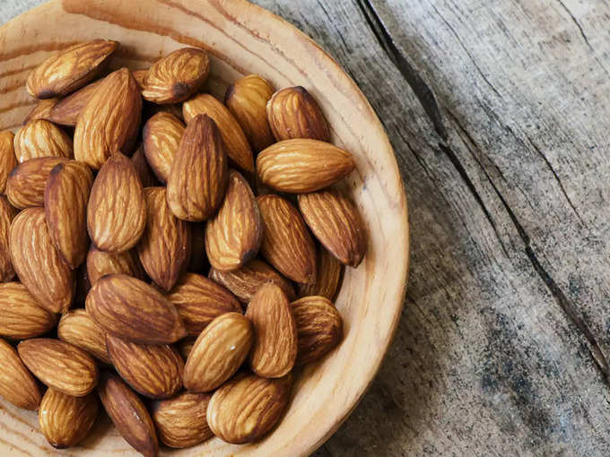 ​பாதாம் (magnesium rich almonds)