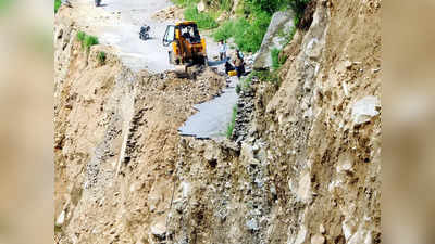 Uttarakhand Weather Updates: उत्तराखंड में बारिश थमी तो चढ़ गया पारा, सूखती पहाड़ी मिट्टी से बढ़ा भूस्खलन का खतरा