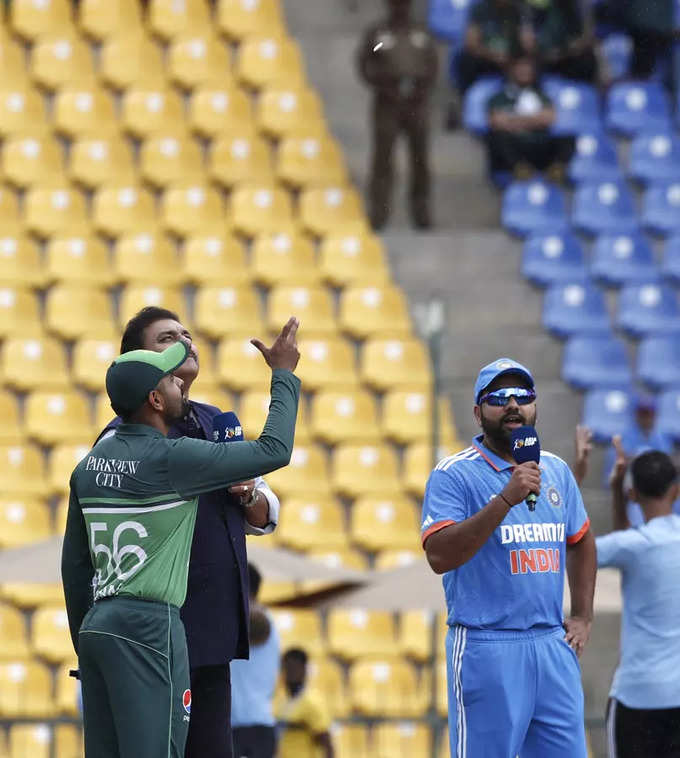 India won the toss, Rohit chose to bat