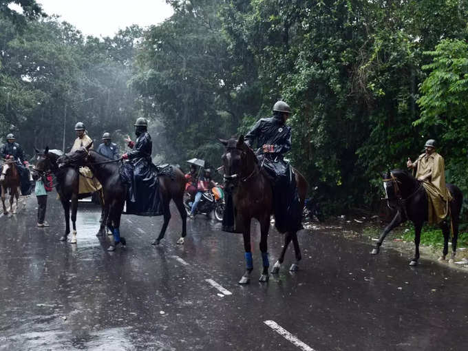 रव‍िवार-सोमवार को होगी बार‍िश 