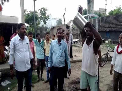 Bhagalpur News Live Today: आक्रोशित लोगों ने वुडको इंजीनियर को बनाया बंधक, उधर स्कूलों में छुट्टियों की कटौती के खिलाफ प्रदर्शन