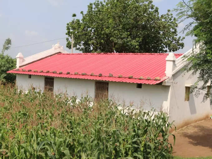 दुर्गम और पहाड़ी रास्ते में हैं गांव दुर्गम और पहाड़ी रास्ते में हैं गांव
