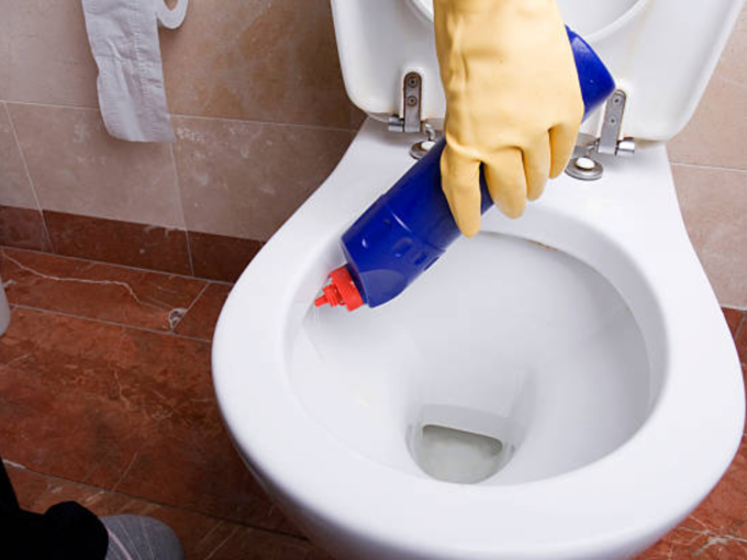 Tips to clean toilet