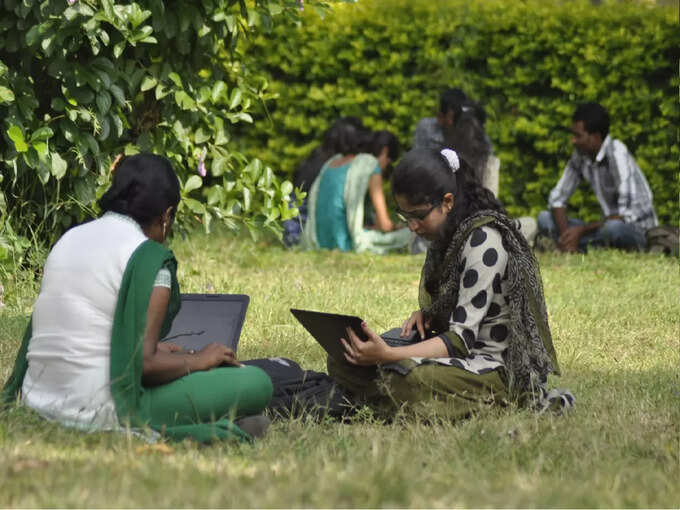 ಉಪನ್ಯಾಸಕರ ಮಾರ್ಗದರ್ಶನ ಪಡೆಯಿರಿ 