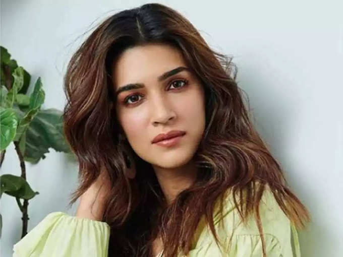 actress kriti sanon pic