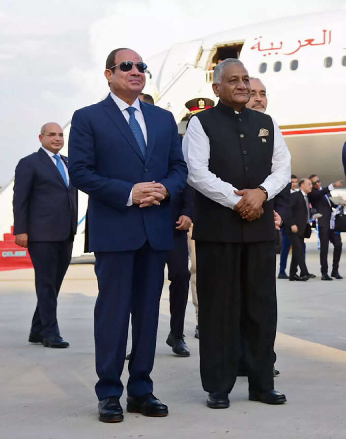 मिस्र के राष्ट्रपति अब्देल फतह अल-सिसी का स्वागत मिस्र के राष्ट्रपति अब्देल फतह अल-सिसी का स्वागत