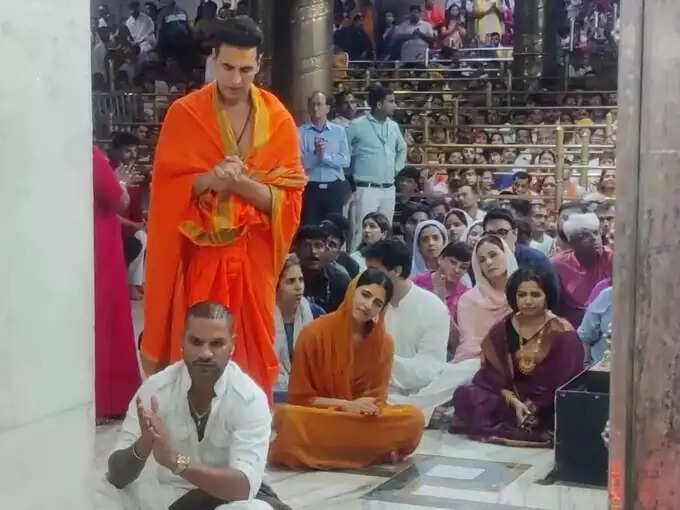 akshay kumar mahakal darshan akshay kumar mahakal darshan