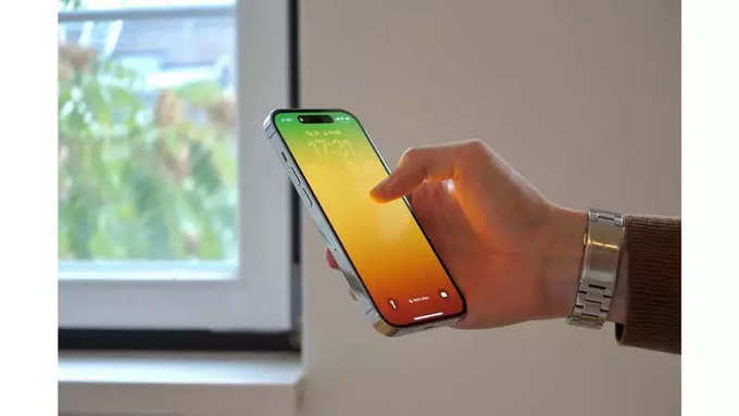 Bigger screen in iPhone 15 Pro and iPhone 15 Pro Max