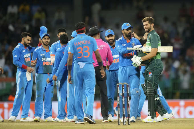 128 रन पर पाकिस्तान ने मान ली हार