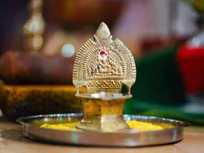 Mantra Upay: কুবেরের এই ৩ মন্ত্র দারুণ কার্যকরী, জপ করলে অর্থ উপচে পড়বে আপনার ঘরে