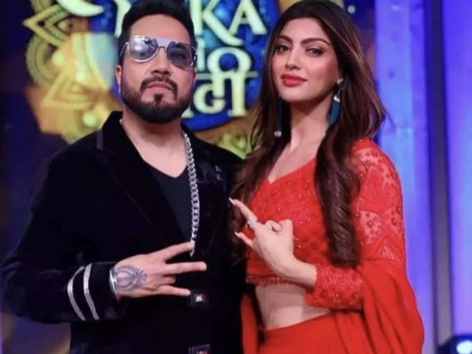 Mika Singh akanksha puri wedding