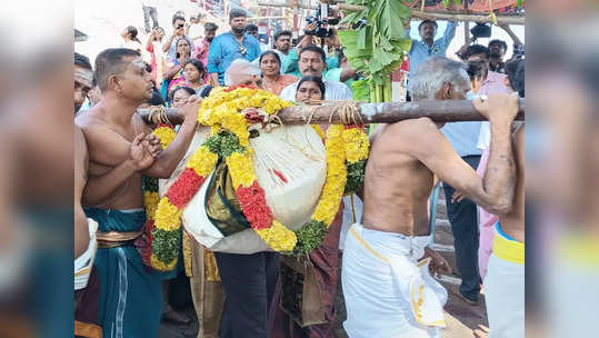 விநாயகர் சதுர்த்தி: திருச்சி மலைக்கோட்டையில் 150 கிலோ கொழுக்கட்டை படையல்