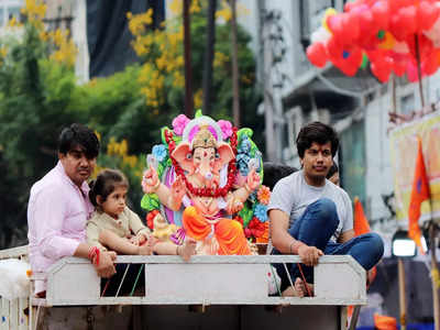 Ganesh Chaturthi: दुनिया में नहीं मिलेगा गणपति जी का ऐसा मंदिर, इंसानी रूप में विराजमान हैं यहां