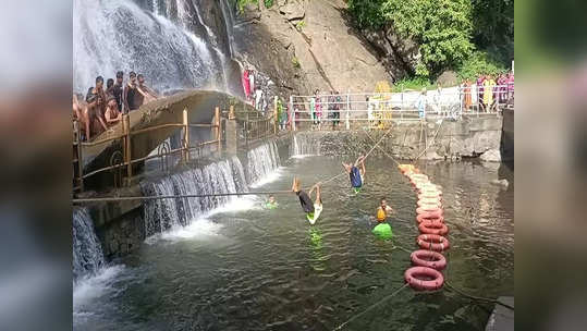 நெருங்கும் வடகிழக்கு பருவமழை: குற்றாலம் மெயின் அருவியில் தீயணைப்பு வீரர்கள் ஒத்திகை பயிற்சி..!