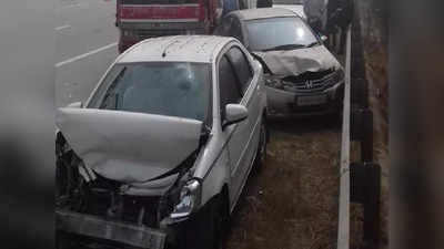 नोएडा में सड़क हादसा, कैंटर में घुसी कार, कानपुर के विधायक के रिश्तेदार की मौत