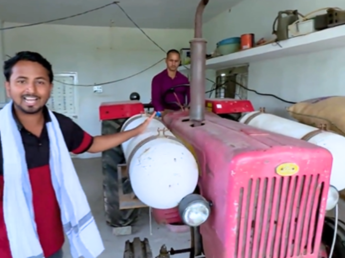 Farmer CNG Tractor