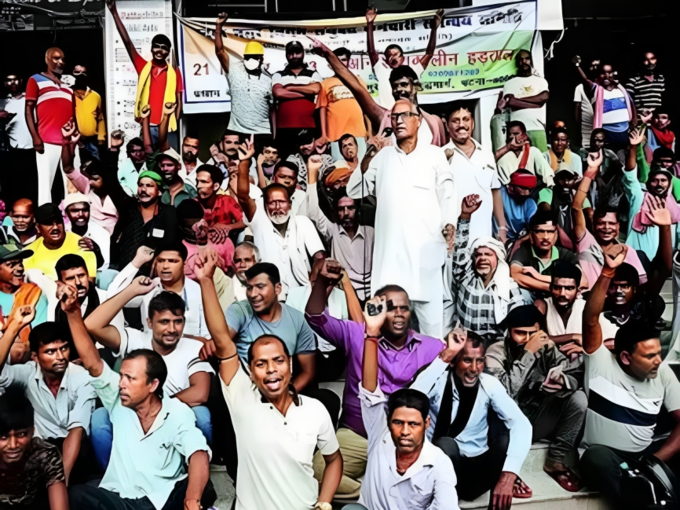 patna municipal corporation outsourced staff on strike