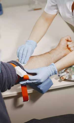 Blood Test:ರಕ್ತ ಪರೀಕ್ಷೆ ಮಾಡಿಸಿಕೊಳ್ಳುವುದರ ಪ್ರಾಮುಖ್ಯತೆ ಏನು? 