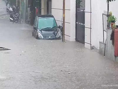 Pune Rain :पुण्यात पावसाची जोरदार बॅटिंग, रस्त्यावर पाणीच पाणी, पुढील चार दिवस पावसाचे, हवामान विभागाची अपडेट