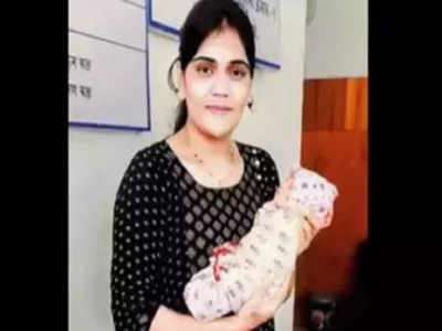 बॅगेतलं इवलंसं बाळ पाहून मन गलबलून आलं, नवी मुंबईतील महिला पोलिस कर्मचाऱ्याने घेतला मोठा निर्णय