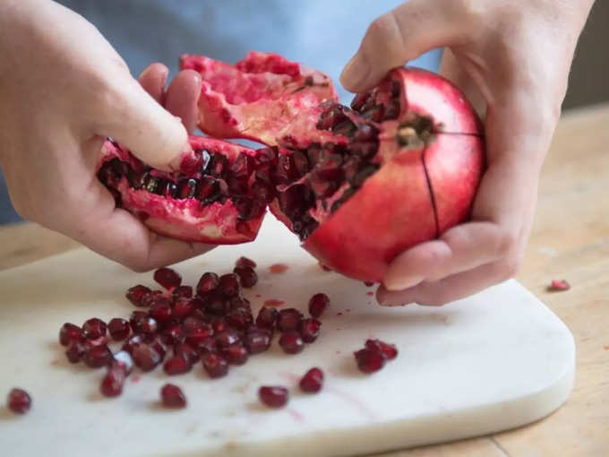 Easiest way to open Pomegranate
