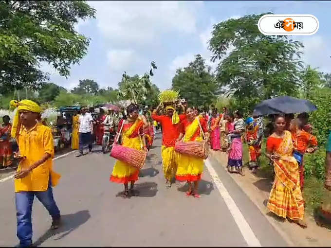 বিসর্জনের আগে শোভাযাত্রা