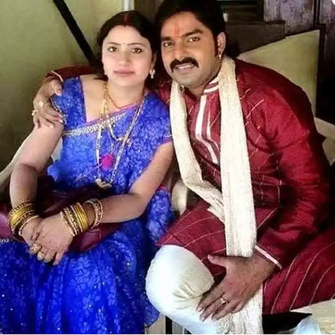 pawan singh first wife neelam singh