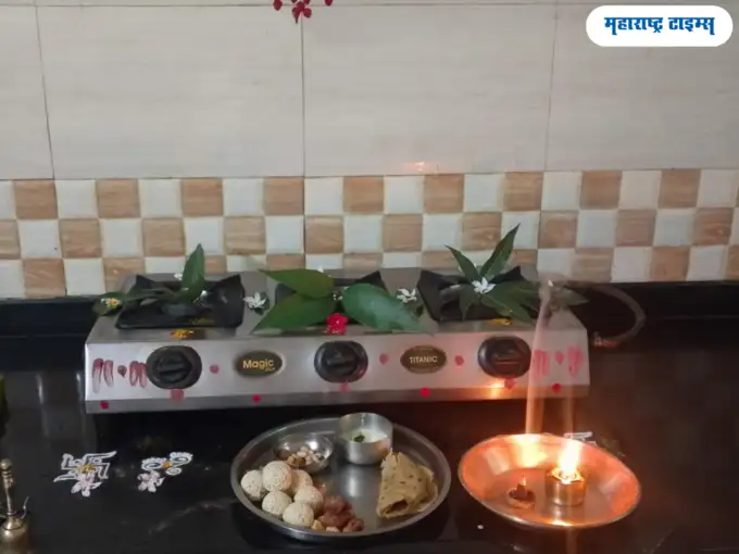 या दिशेने दिवा लावावा