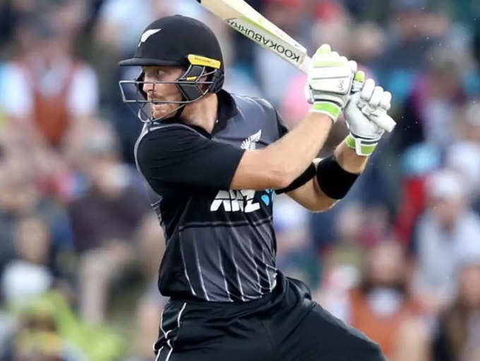 मार्टिन गुप्टिल (NZ vs WI, 2015): 163 गेंदों पर 237* रन
