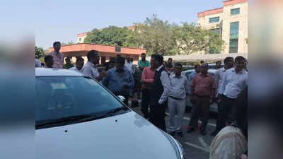 भूकंप के तेज झटकों से हिला दिल्ली-एनसीआर, मीटिंग छोड़ बाहर आए हेल्थ मिनिस्टर मनसुख मांडविया