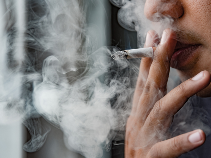 Do not consume alcohol and cigarettes Do not consume alcohol and cigarettes