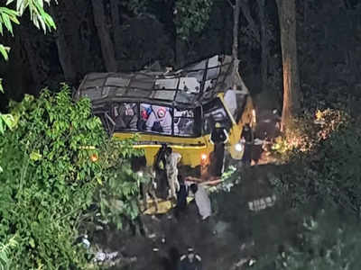 नैनीताल घूमने आए हरियाणा के पर्यटकों की बस खाई में गिरी, दर्दनाक हादसे में 7 की मौत, 26 लोगों को बचाया गया