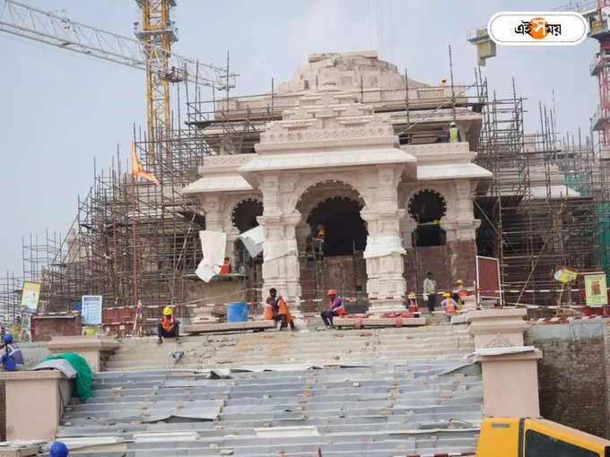 নির্মাণ কর্মীদের এখন দম ফেলার ফুরসত নেই