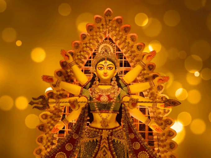 नवरात्रि के चौथे दिन का रंग-नीला और बैंगनी रंग