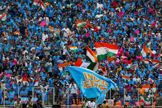 सवा लाख की भीड़ और भारत का भारी भौकाल
