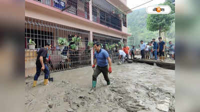 Sikkim Flash Floods : বন্যা বিপর্যস্ত সিকিম ডুবে কাদায়, পরিষ্কারে হাত লাগালেন বাইচুং ভুটিয়া
