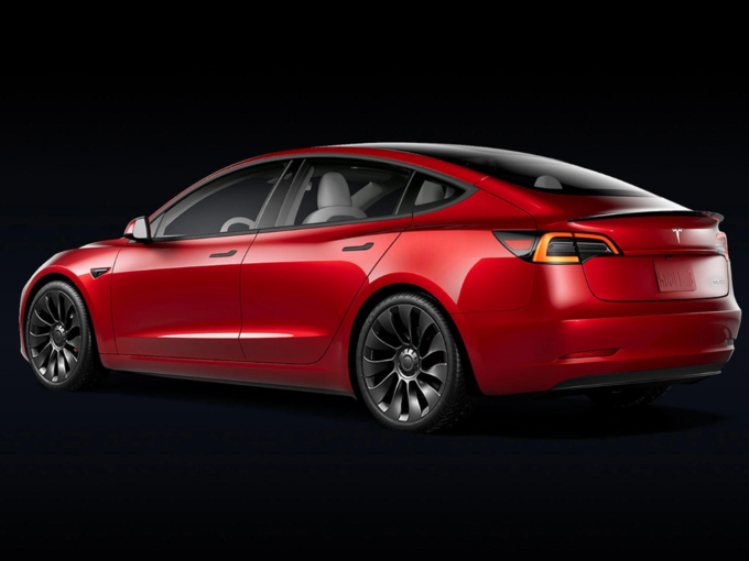 Tesla Model 3 திறன் 