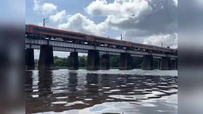 Shoranur Railway Over Bridge: 50 വര്‍ഷം പഴക്കം; ഷൊർണൂർ റെയിൽവെ മേൽ പാലം പുതുക്കിപ്പണിയുന്നു; തീവണ്ടികൾക്ക് സമയമാറ്റവും നിയന്ത്രണവും