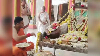 Mysuru Dasara 2023- ಅಂಬಾವಿಲಾಸ ಅರಮನೆಯಲ್ಲಿ ಯದುವೀರ್ ಒಡೆಯರ್ ರಿಂದ ಸರಸ್ವತಿ ಪೂಜೆ ಸಂಪನ್ನ