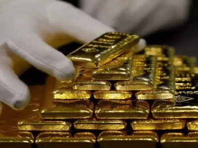बापरे! सोन्याची पेस्ट बनवून अशा ठिकाणी लपवली की अधिकाऱ्यांनी धक्का बसला, ३७ लाखाचं सोनं जप्त