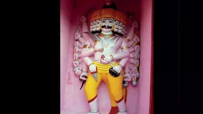 बुराई का प्रतीक मानकर पुतला दहन नहीं, कानपुर के दशानन मंदिर में होती है रावण की पूजा, जानें खासियत